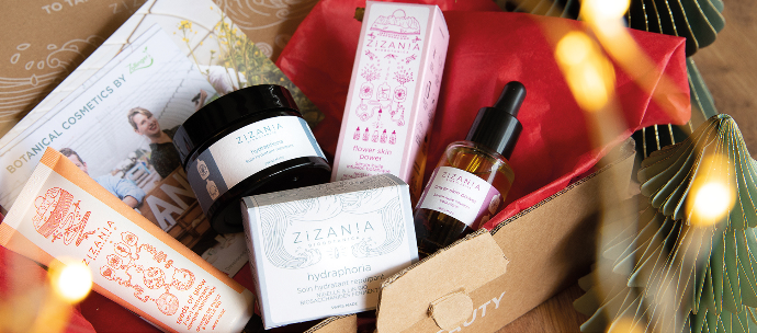 La gamme de produits cosmétiques de Zizania comprend notamment des crèmes pour le visage, des sérums, des savons solides.