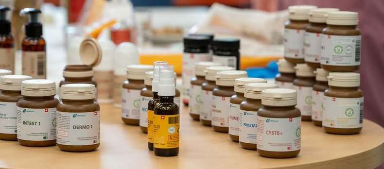 Nutrazur propose des produits phytothérapiques à base d'huiles essentielles en capsule.